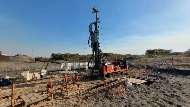 Fouille d'essai à Draguignan : caractérisation directe des sols